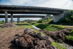 Avanza la obra hidráulica del barrio 360 Viviendas, diseñada para mitigar inundaciones en el sur de la capital