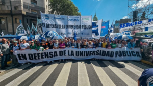 Estudiantes y docentes vuelven a las calles: consignas de la Marcha Federal Universitaria