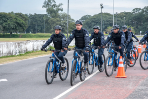 Con apoyo de la Policía, la Municipalidad formó a agentes ciclistas para reforzar la seguridad urbana