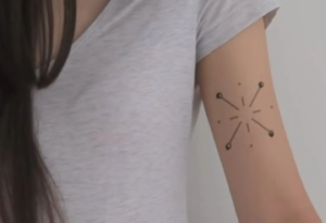 Crean un tatuaje tecnológico que podría anticipar el cáncer de piel