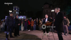 Festejos patrios: Nahuel Pennisi se presentó en el Cabildo con Mario Pergolini