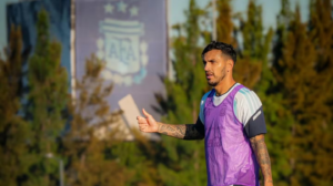 Golpe para la Selección: Paredes sufrió una lesión muscular en la previa del Mundial