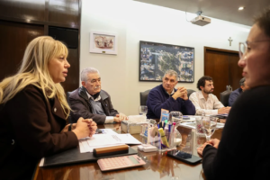 Rossana Chahla reunió a expertos para proyectar medidas preventivas frente al posible impacto de El Niño durante el verano