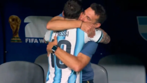 Scaloni y Messi protagonizaron una escena inolvidable: qué se dijeron y por qué se emocionaron