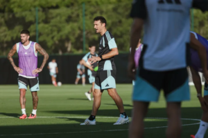 Con cambios en todas las líneas, Scaloni definió la formación que probó ante Jordania