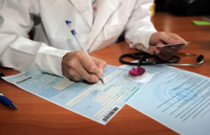 Licencia por enfermedad: las claves para justificar una ausencia laboral tras la reforma