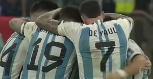 La llamativa coincidencia en los cambios de Scaloni ante Inglaterra que ilusiona a la Selección
