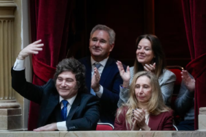 El Ejecutivo acelera su paquete de reformas para garantizar su tratamiento legislativo