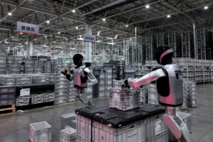 La nueva era de la industria: robots humanoides reemplazan personas y aceleran la producción de vehículos