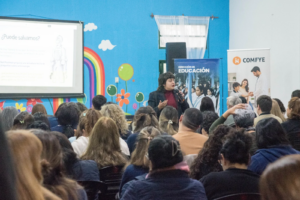 Docentes municipales amplían conocimientos sobre el uso de tecnologías digitales en el aula