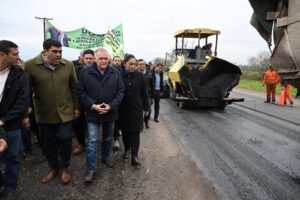 Avanza la repavimentación de la Ruta 323: Jaldo supervisó las obras que conectarán dos arterias clave de la provincia