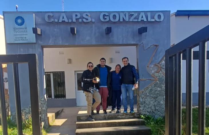 Operativo sanitario en la montaña: caminaron dos horas y usaron una antena portátil para brindar telemedicina en Trancas