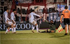 Gesta heroica del Decano: Atlético Tucumán eliminó a Independiente Rivadavia por penales y es semifinalista de la Copa Argentina