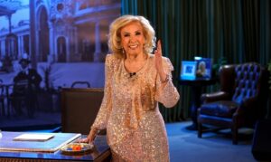 Mirtha Legrand reaparece radiante tras su internación y celebra el Día de la Madre en familia