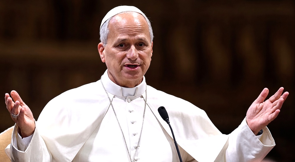 El papa León XIV pasó una noche tranquila tras la operación por cáncer de pulmón y hay expectativa por su gira