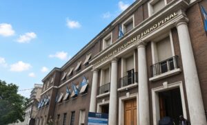 Una falsa psicóloga atendió a niños con autismo durante casi tres años en un centro terapéutico y terminó imputada por estafa