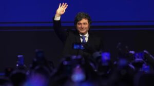 Javier Milei llegó a España: agenda política con Díaz Ayuso y cónclave con referentes de la derecha europea