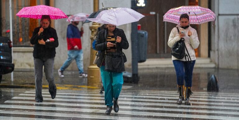 El fenómeno de “El Súper Niño” esconde la primavera: Tucumán despide octubre con ambiente fresco, humedad y alertas por crecidas