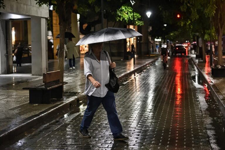 Tucumán bajo alerta amarilla por tormentas: se esperan lluvias intensas para esta noche y tiempo inestable hasta el domingo